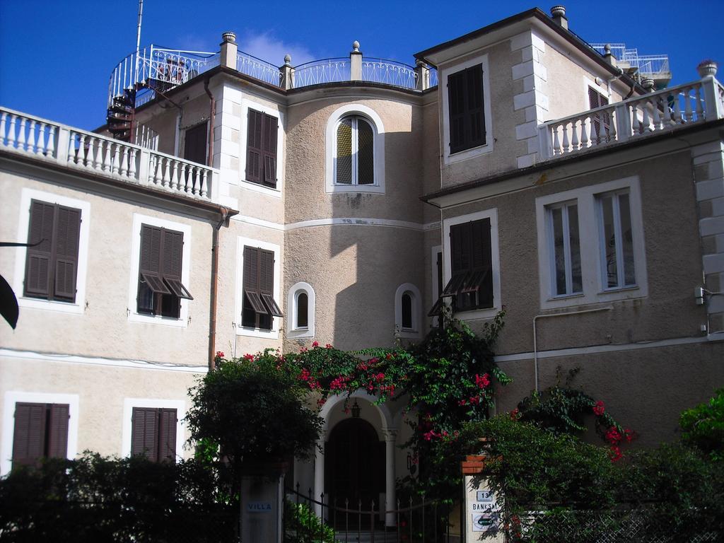 Hotel Fiorenza & Banksia Meuble Alassio Kültér fotó