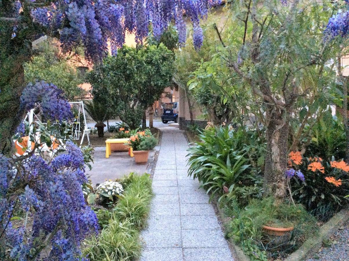 Hotel Fiorenza & Banksia Meuble Alassio Kültér fotó